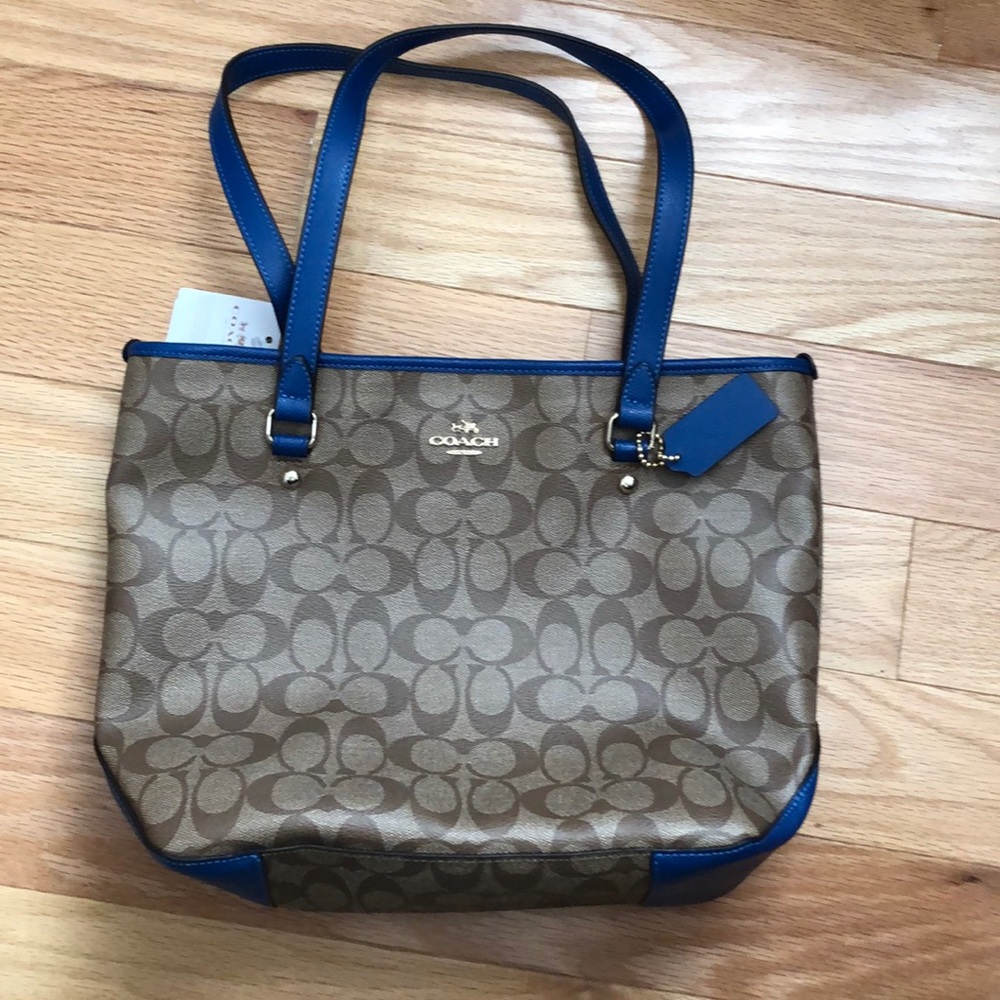 NWT Coach Zip Top Tote